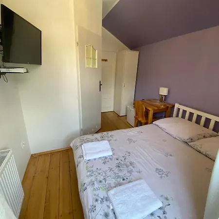 Goscinne Szumny Lasek Homestay Szczawnica