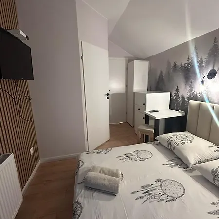 Goscinne Szumny Lasek Homestay *